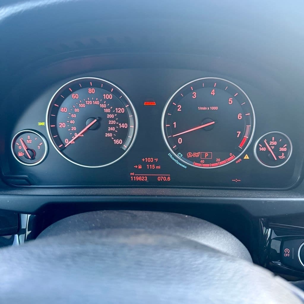 Vehicle photo